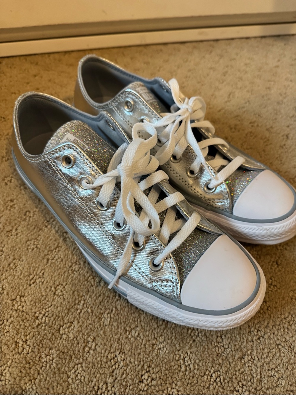 Converse Silver Glitter Low-Top Sneakers with White Laces - Picture 6 of 12